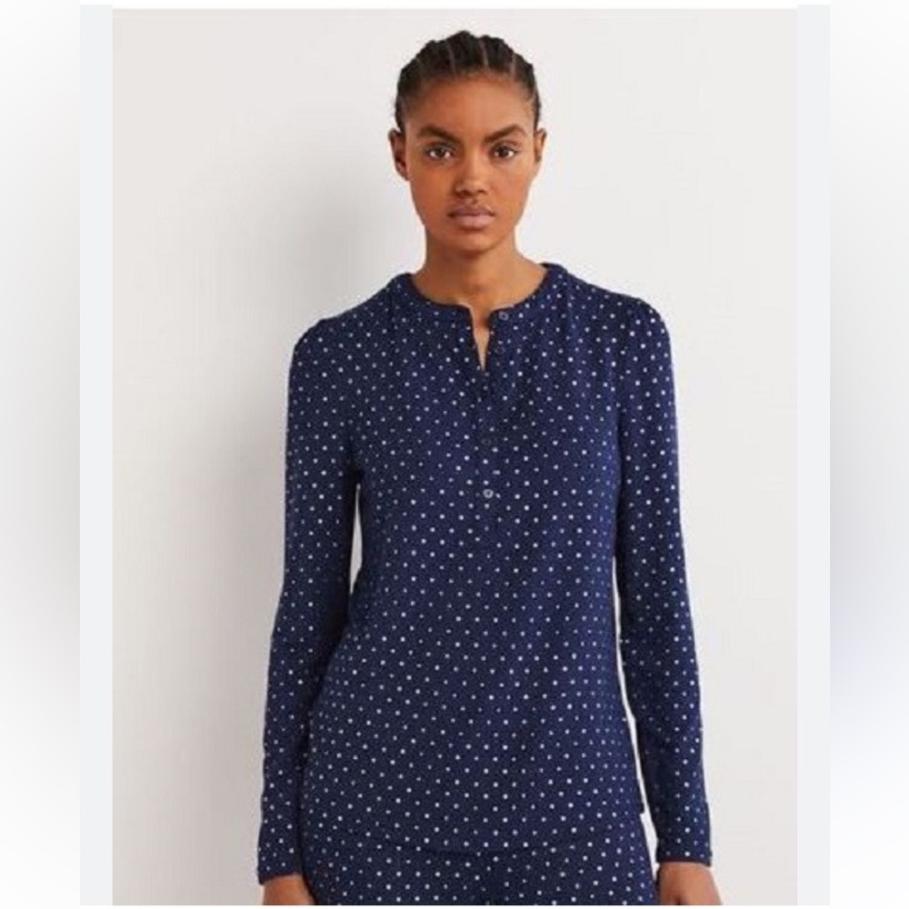 BODEN Navy and Silver Metallic Star Print Modal Pajamas Matching Set 10/12